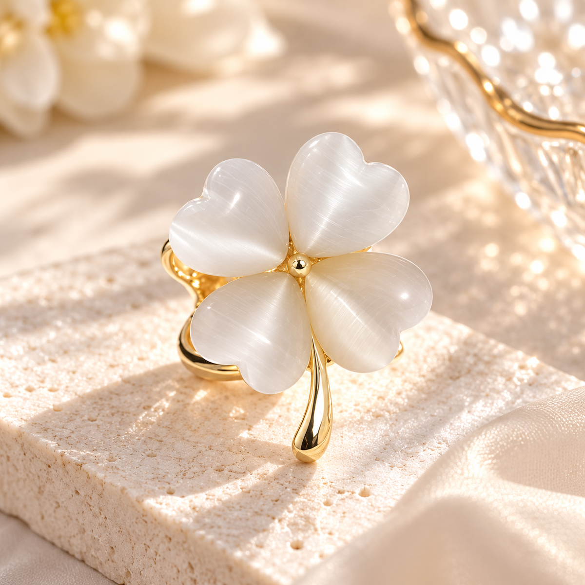Cat’s Eye Four-Leaf Clover Silk Scarf Ring