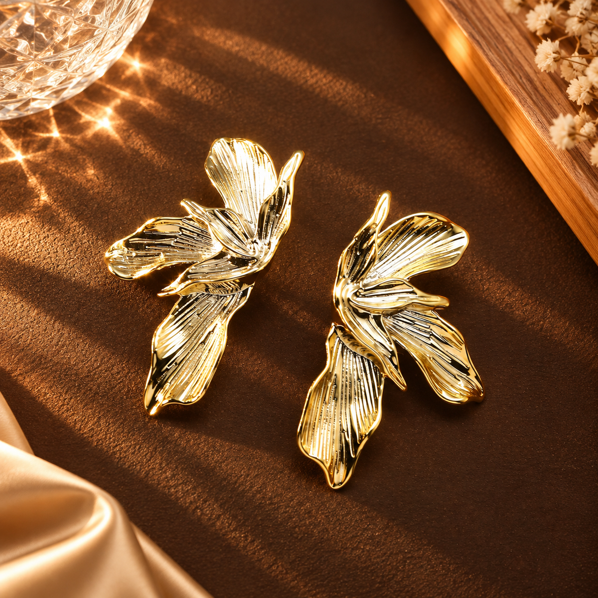 Vintage Sculptural Botanical Leaf Earrings