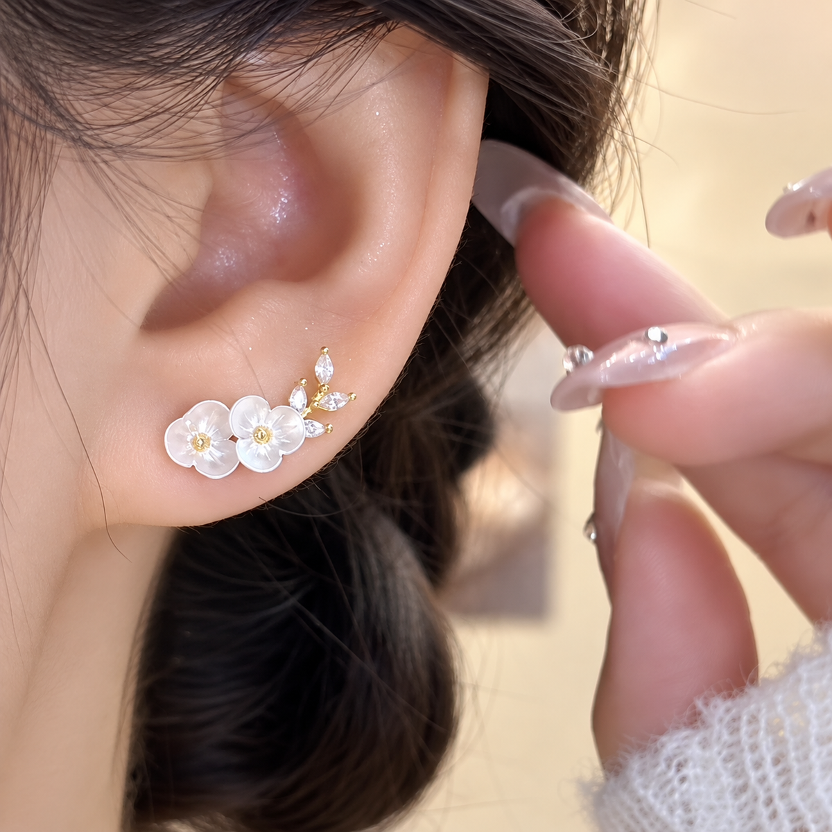 Free gift-White Plum Blossom Branch Stud Earrings